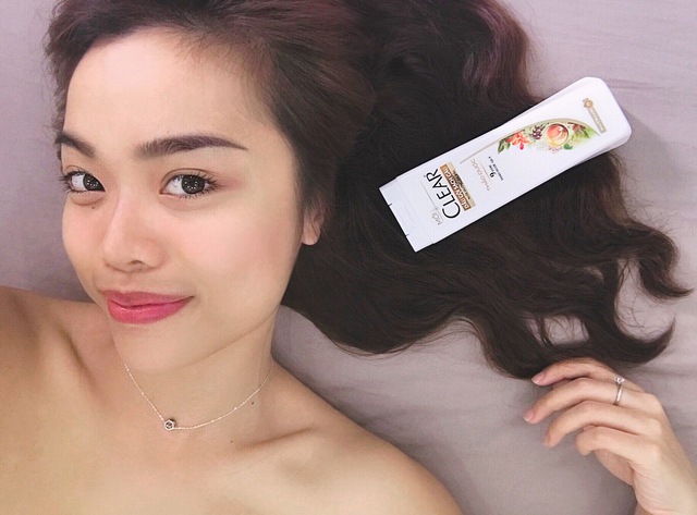 Beauty Blogger Liên Anh và bí quyết cứu mái tóc khi khẩn cấp - Ảnh 2. Beauty Blogger Liên Anh và bí quyết cứu mái tóc khi khẩn cấp - Ảnh 2.