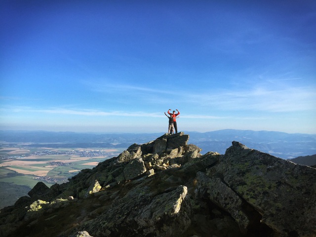 Người trẻ v&agrave; những lựa chọn quan trọng của cuộc đời - Ảnh 2.