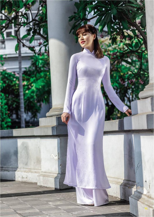 Bay bổng c&ugrave;ng họa tiết Henna tr&ecirc;n &aacute;o d&agrave;i nữ sinh - Ảnh 3.