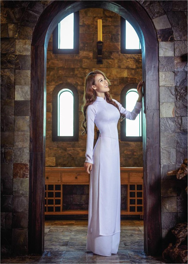 Bay bổng c&ugrave;ng họa tiết Henna tr&ecirc;n &aacute;o d&agrave;i nữ sinh - Ảnh 4.