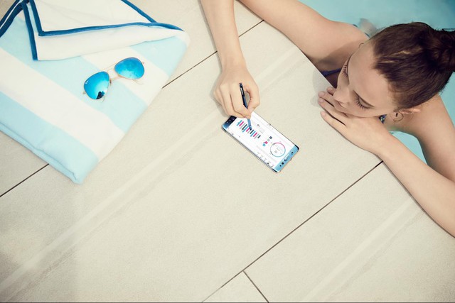 D&aacute;m nghĩ lớn, Galaxy Note7 g&acirc;y cho&aacute;ng với hồ sơ #FirstSevenJobs cực ho&agrave;nh tr&aacute;ng - Ảnh 3.