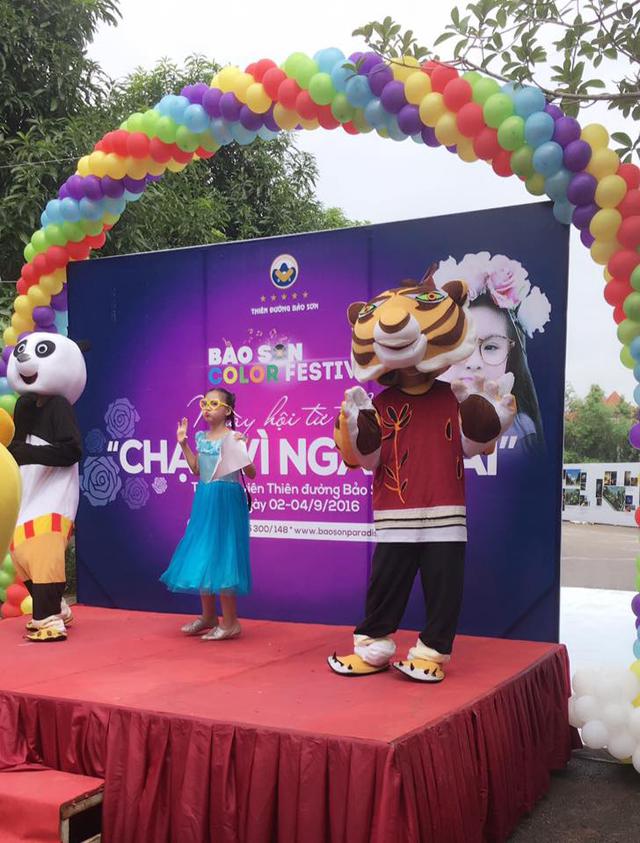 Những h&igrave;nh ảnh ấn tượng tại lễ hội sắc m&agrave;u bậc nhất H&agrave; th&agrave;nh - Ảnh 5.