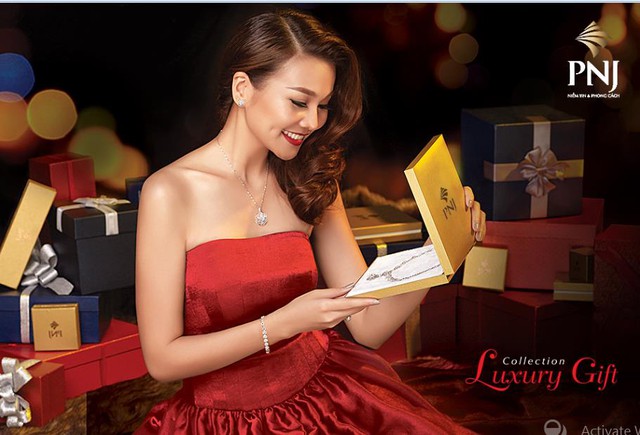 Thanh Hằng bật m&iacute; qu&agrave; tặng v&agrave;ng cho 20/10 - Ảnh 2.