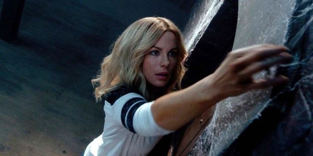 &ldquo;The Disappointments Room&rdquo; -  Phim kinh dị đ&aacute;nh thức nỗi &aacute;m ảnh của m&ugrave;a Halloween năm nay - Ảnh 2.