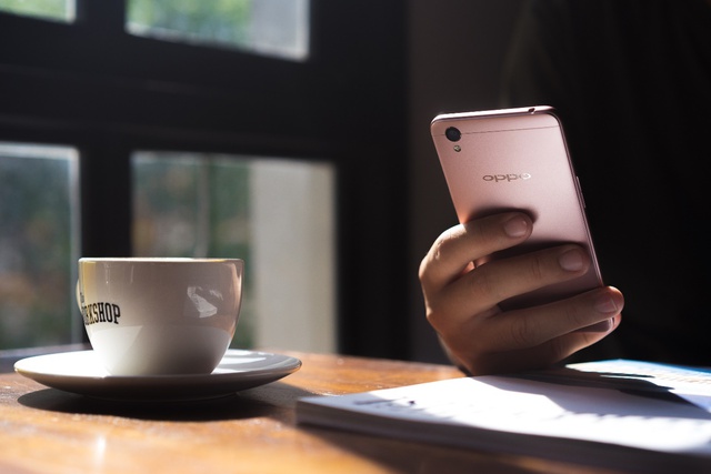 OPPO A37 giảm gi&aacute; l&ecirc;n đến 800.000 đồng nh&acirc;n ng&agrave;y Phụ nữ Việt Nam. - Ảnh 2.