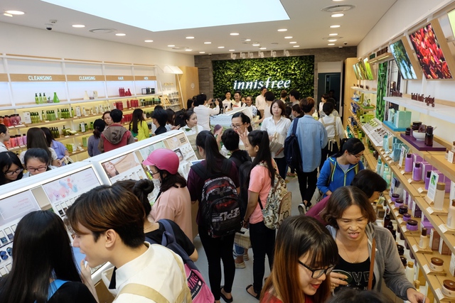 Innisfree khai trương cửa hàng đầu tiên tại TP.Hồ Chí Minh, được đông đảo giới trẻ quan tâm, ủng hộ - Ảnh 2.