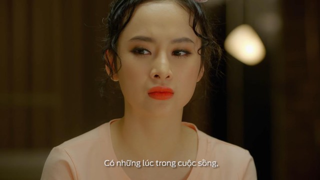 Chán sexy, Angela Phương Trinh bất ngờ đổi phong cách sang gái ngoan, hiền dịu lạ thường - Ảnh 7.