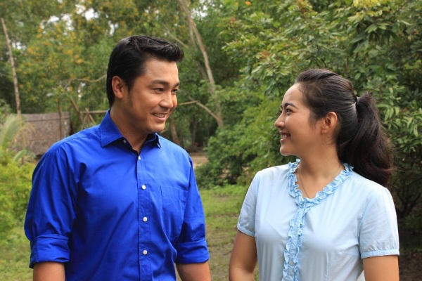 L&yacute; H&ugrave;ng bỏ vợ gi&agrave;u về qu&ecirc; cắm c&acirc;u 5