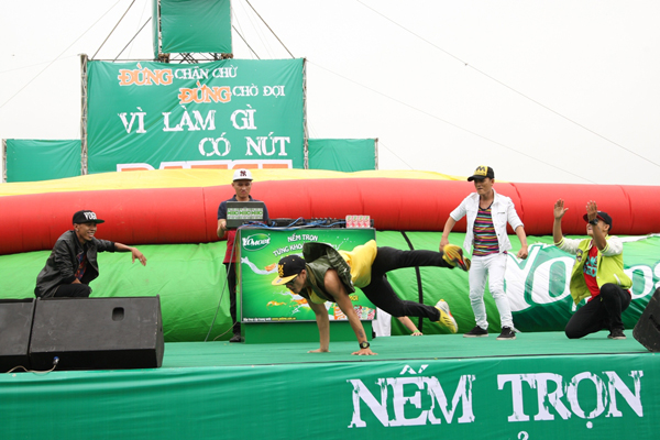 Ngày hội “YoTime Jump – Bạn có dám nhảy?” thu hút bạn trẻ 1