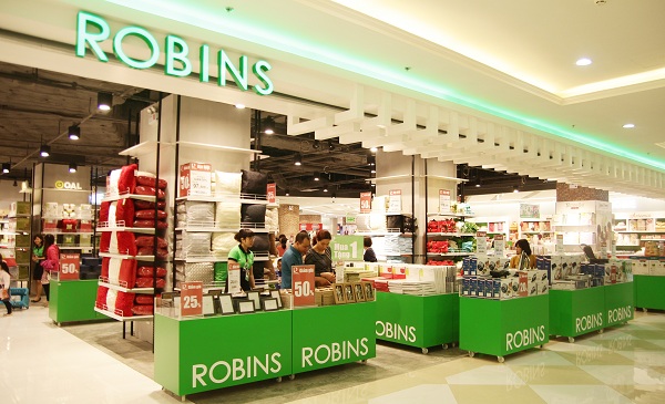 Tưng bừng khai trương Trung tâm mua sắm Robins 5