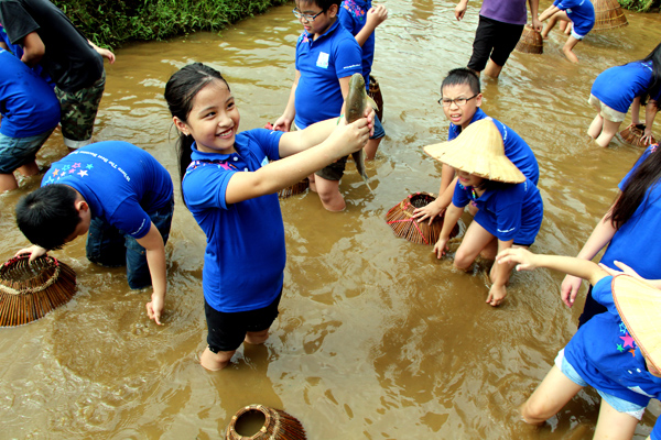 Nghỉ hè, con vui - Bố mẹ 