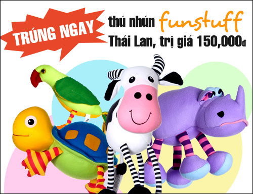 Người lớn đua nhau "giựt" quà trẻ con 2