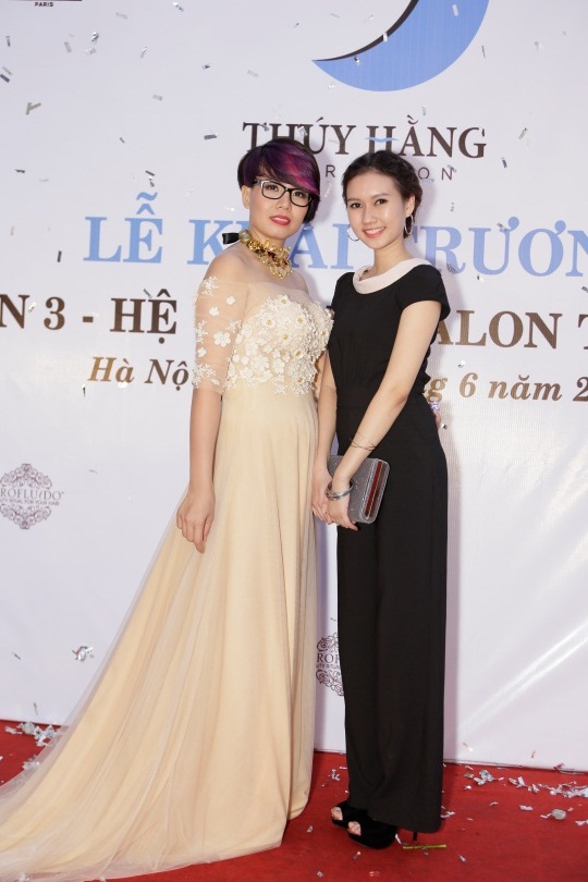 Theo chân MC Mai Ngọc, người đẹp Trương Tùng Lan tìm salon làm tóc uy tín 7 Theo chân MC Mai Ngọc, người đẹp Trương Tùng Lan tìm salon làm tóc uy tín 7