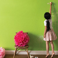 “Giữ chân” trẻ trong nhà bằng cách chọn sơn thông minh 1