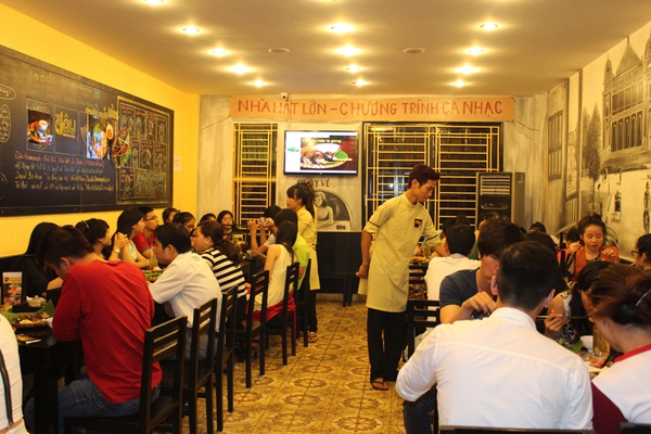 Trải nghiệm quán ăn Hà Nội kì lạ ở Sài Gòn 3