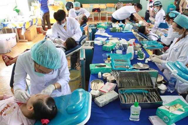“Bảo vệ nụ cười  Việt Nam” đến với trẻ em Bình Phước 4