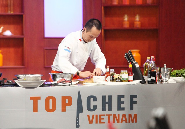 Đầu bếp 9X Trần Văn Dần ngậm ng&ugrave;i chia tay Đầu Bếp Đỉnh 3