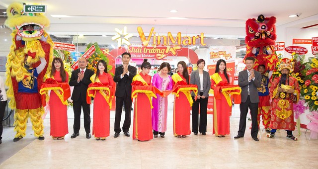 Khai trương VinMart Đồng Khởi và 10 VinMart+ tại TP. HCM 1 Khai trương VinMart Đồng Khởi và 10 VinMart+ tại TP. HCM 1