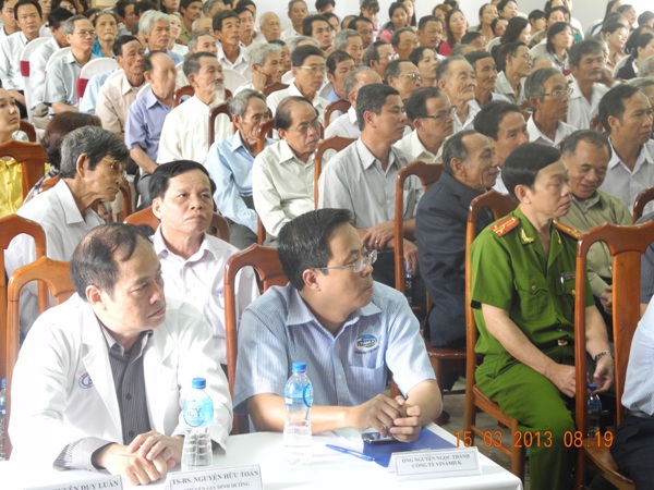 Đà Nẵng - Quảng Nam: Người cao tuổi nô nức đi hội thảo sữa 3