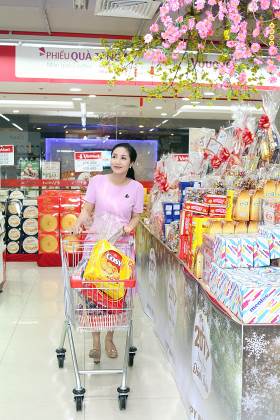 Soi bí quyết nội trợ của Ốc Thanh Vân - Ảnh 3. Soi bí quyết nội trợ của Ốc Thanh Vân - Ảnh 3.