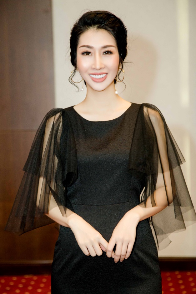 Hoa hậu Đặng Thanh Mai khoe vẻ đẹp ngọt ngào tại sự kiện - Ảnh 10.