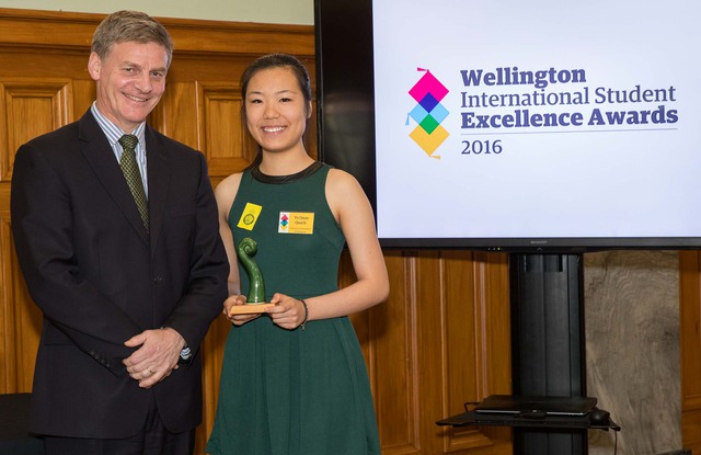 Du học sinh Việt Nam nhận giải thưởng từ Thủ tướng New Zealand - Ảnh 2.