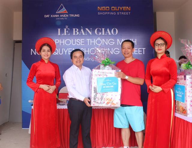 Những chủ nhân của shophouse thông minh đầu tiên tại Đà Nẵng.