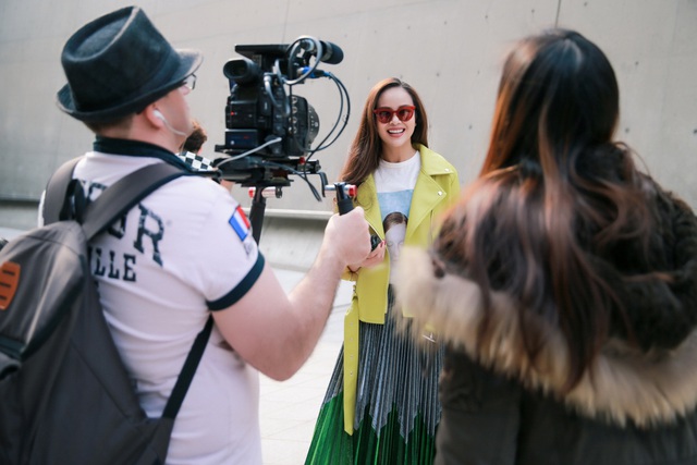 Sella Trương cực chất với cách phối đồ màu sắc tại Seoul Fashion Week - Ảnh 9.