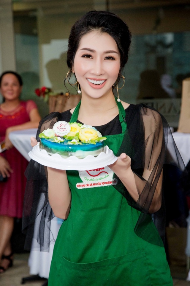 Hoa hậu Đặng Thanh Mai khoe vẻ đẹp ngọt ngào tại sự kiện - Ảnh 4.