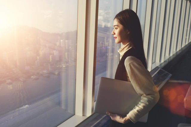 B&iacute; quyết để vợ m&atilde;i l&agrave; phụ nữ người cuốn h&uacute;t nhất đối với chồng? - Ảnh 2.